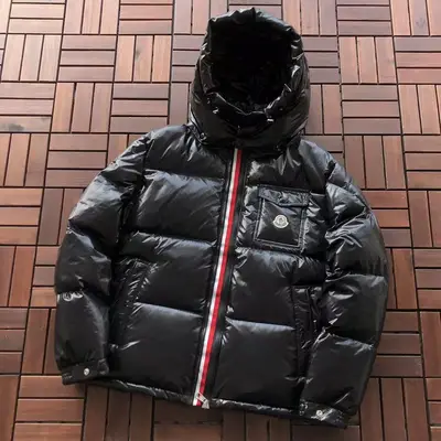 MONCLER Jacke