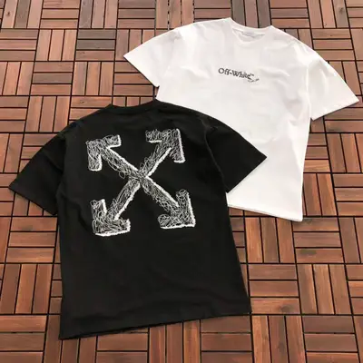 OFF-WHITE T-Shirt