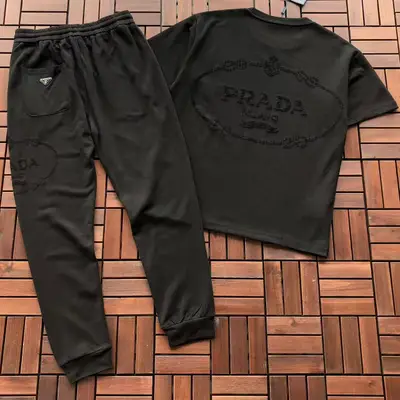 PRADA T-Shirt