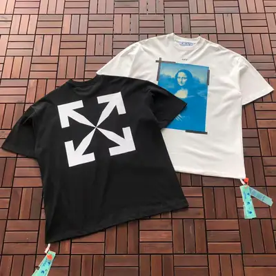 OFF-WHITE T-Shirt