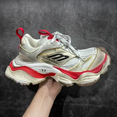 BALENCIAGA