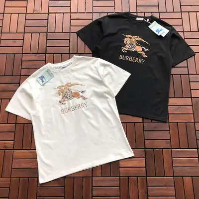 BURBERRY T-Shirt