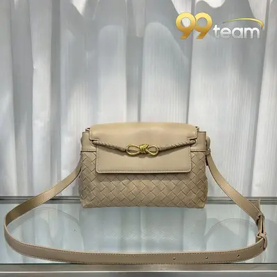 BOTTEGA VENETTA | Item ID: 20734