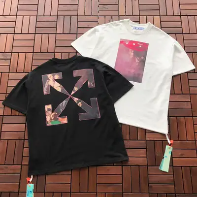 OFF-WHITE T-Shirt