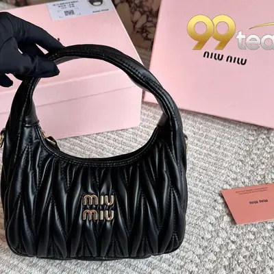 MIU MIU | Item ID: 08136