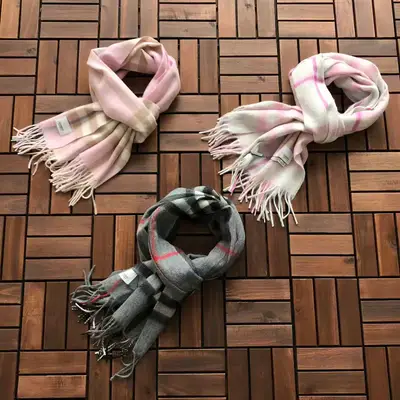 BURBERRY Schal