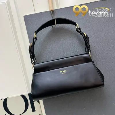 PRADA | Item ID: 09455
