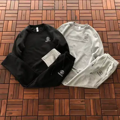 LULULEMON Sweater