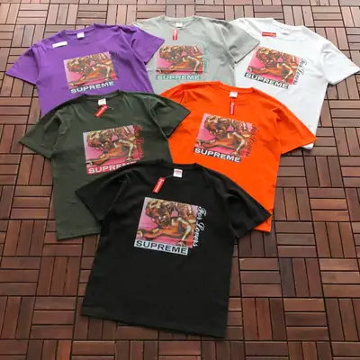 SUPREME T-Shirt
