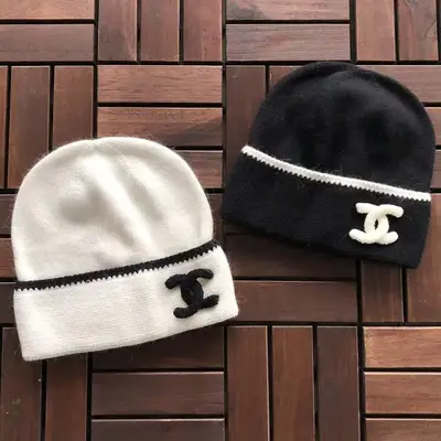 CHANEL Cap