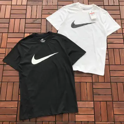 NIKE T-Shirt