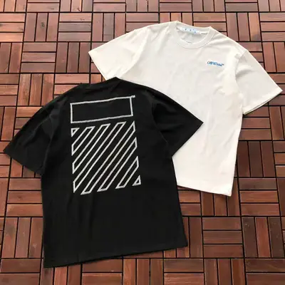 OFF-WHITE T-Shirt