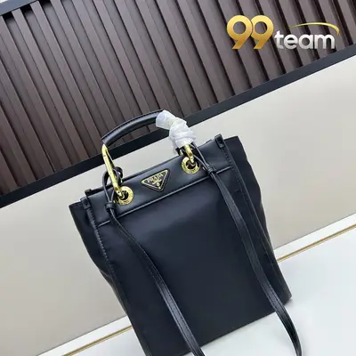 PRADA | Item ID: 09570