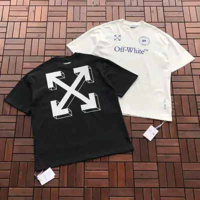 OFF-WHITE T-Shirt