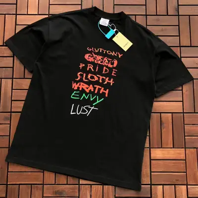 VETEMENTS T-Shirt