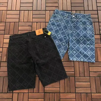 CHANEL Jeans