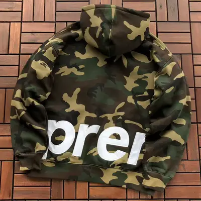 SUPREME Hoodie