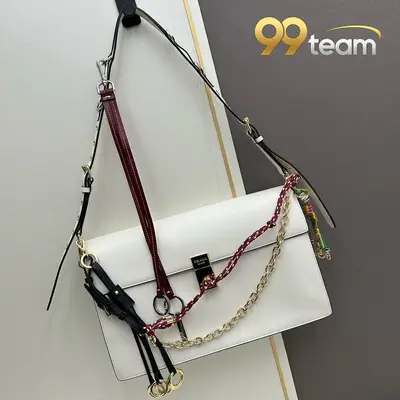 PRADA | Item ID: 09446