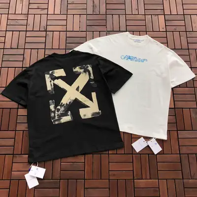 OFF-WHITE T-Shirt