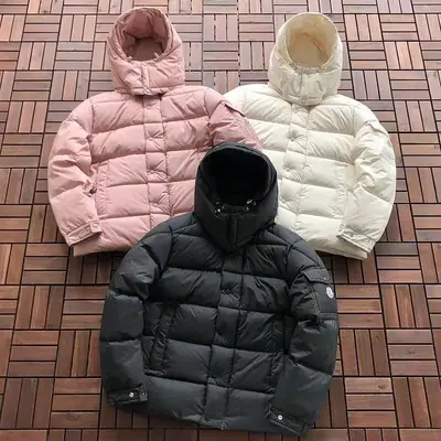 MONCLER Jacke