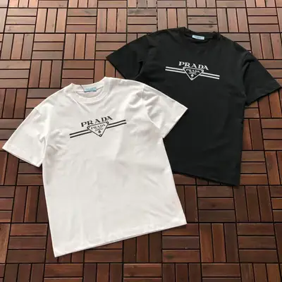 PRADA T-Shirt