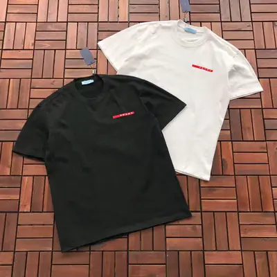 PRADA T-Shirt