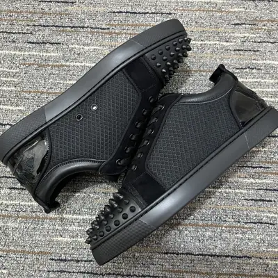LOUBOUTINS