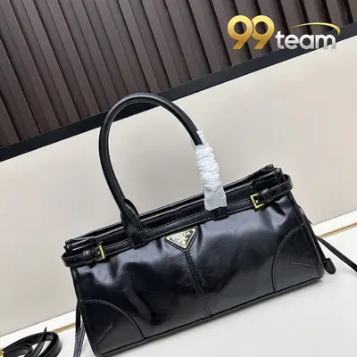 PRADA | Item ID: 09516