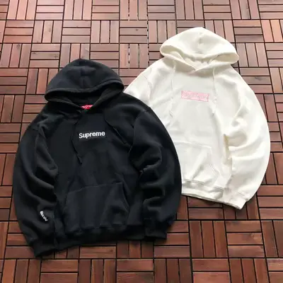 SUPREME Hoodie