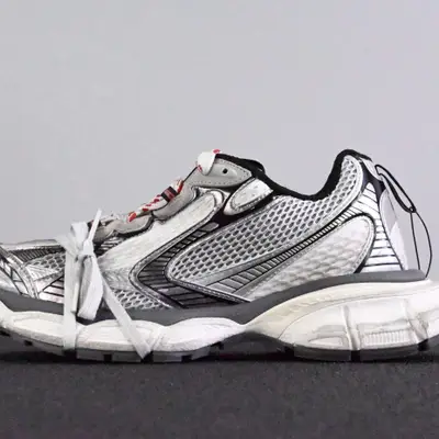 BALENCIAGA