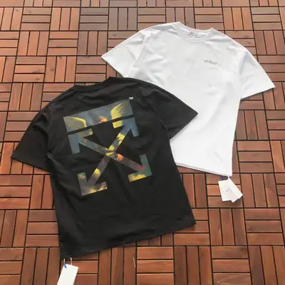 OFF-WHITE T-Shirt