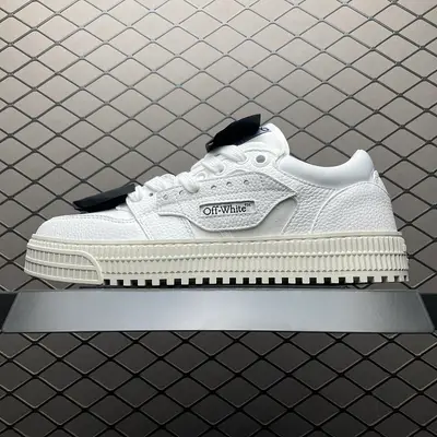 OFF-WHITE