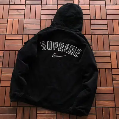 NIKE Jacke