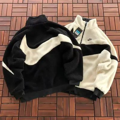 NIKE Jacke