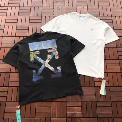 OFF-WHITE T-Shirt