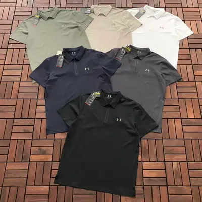 UNDER ARMOUR T-Shirt