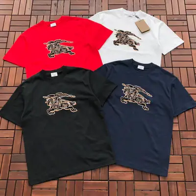 BURBERRY T-Shirt