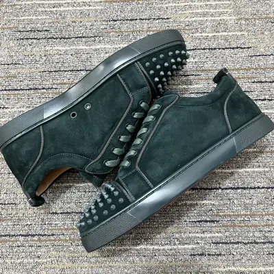LOUBOUTINS