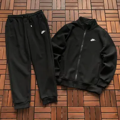 NIKE Sweater