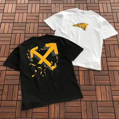 OFF-WHITE T-Shirt