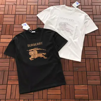 BURBERRY T-Shirt