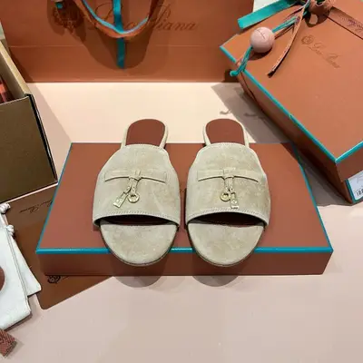 LORO PIANA
