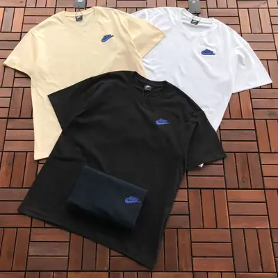 NIKE T-Shirt