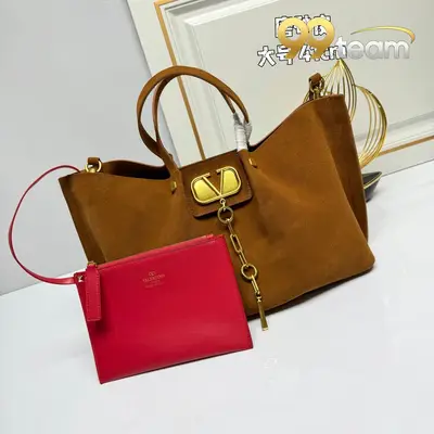 VALENTINO | Item ID: 18856