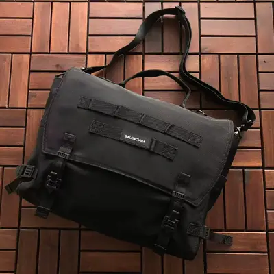 BALENCIAGA Tasche