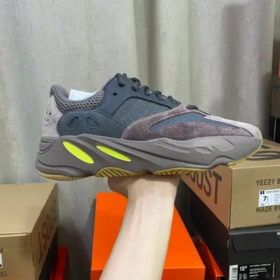 YEEZY