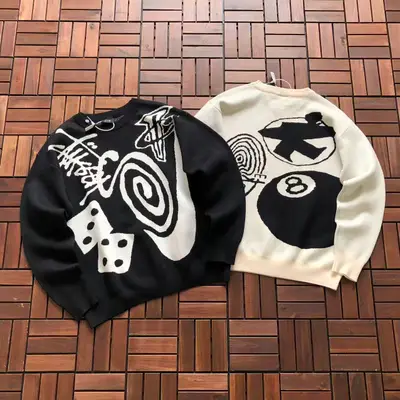 NIKE Sweater