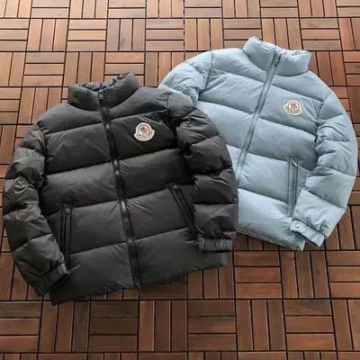 MONCLER Jacke