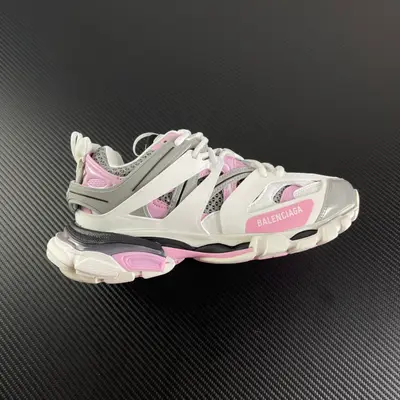 BALENCIAGA