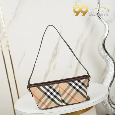 BURBERRY | Item ID: 21574